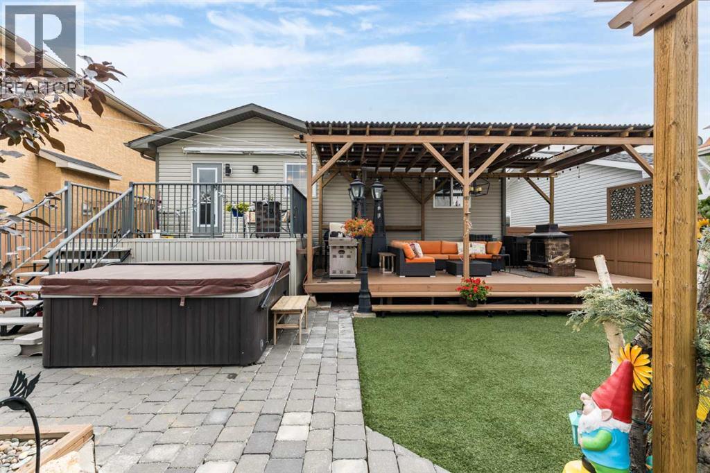 Photo 42 of 60 Terrace Close Ne, Medicine Hat AB