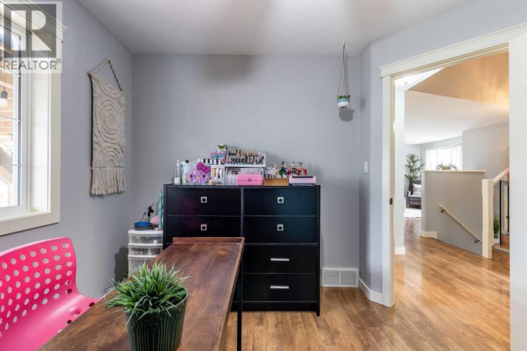 Photo 19 of 60 Terrace Close Ne, Medicine Hat AB
