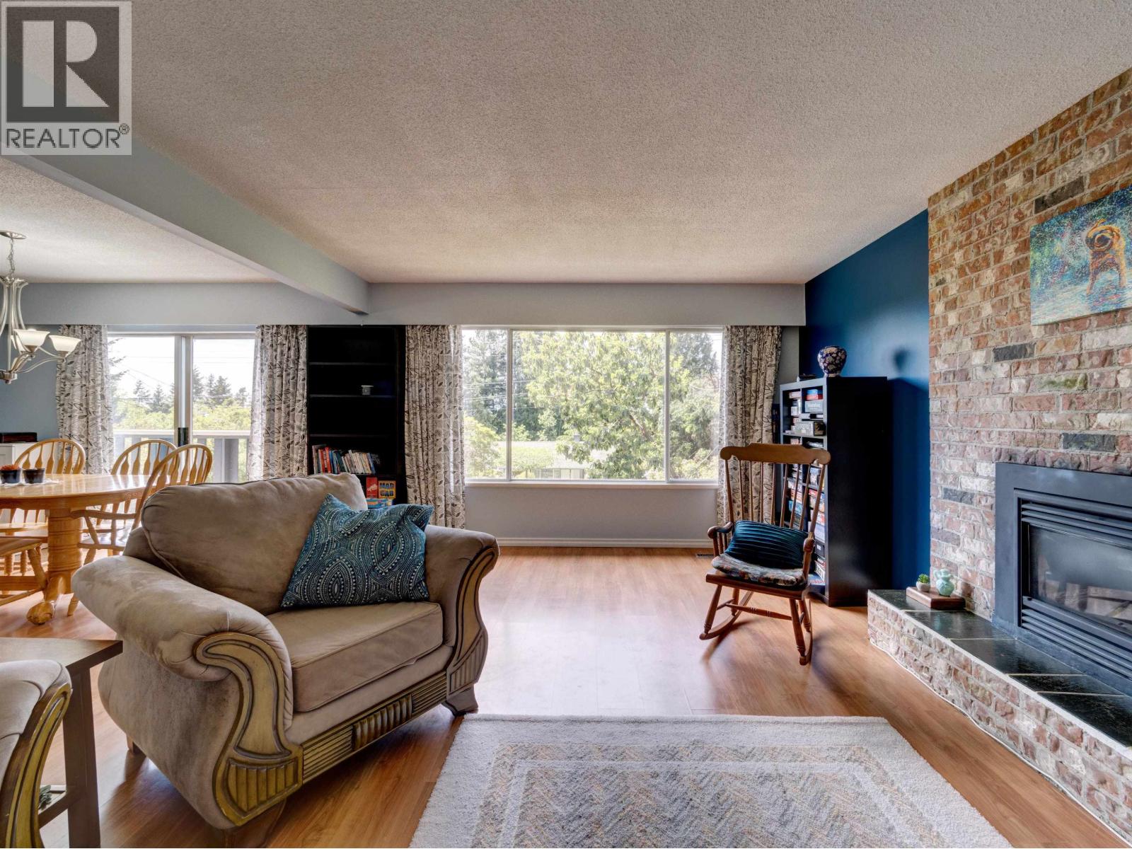 5218 RADCLIFFE ROAD, Sechelt