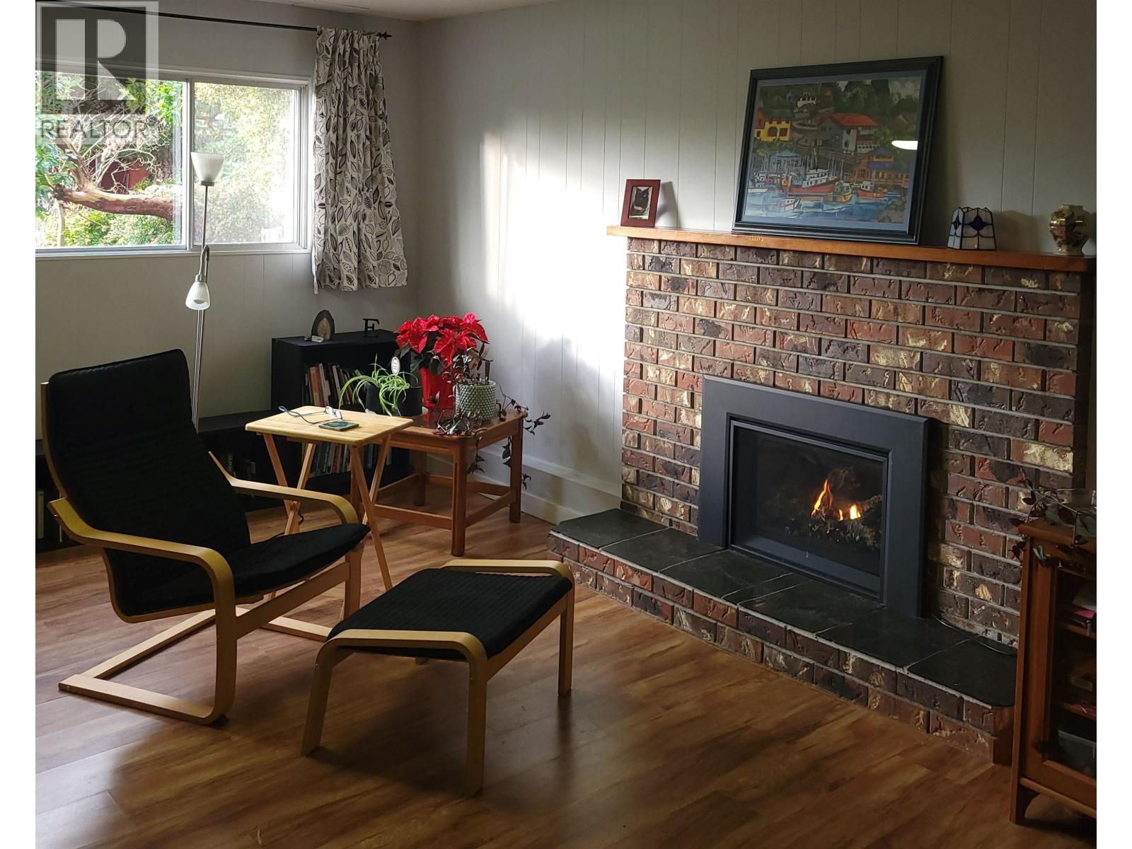 5218 RADCLIFFE ROAD, Sechelt