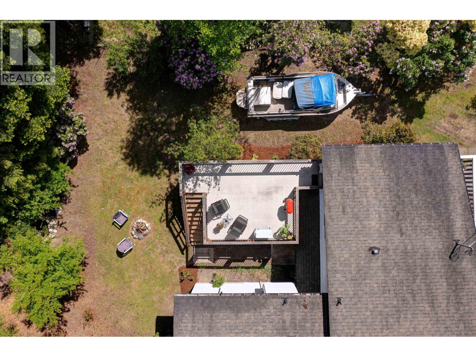 5218 RADCLIFFE ROAD, Sechelt