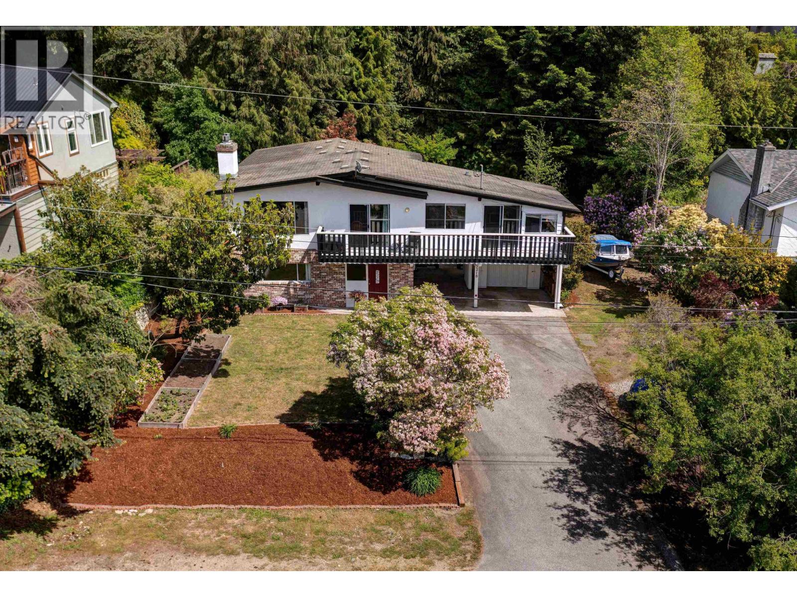 5218 RADCLIFFE ROAD, Sechelt