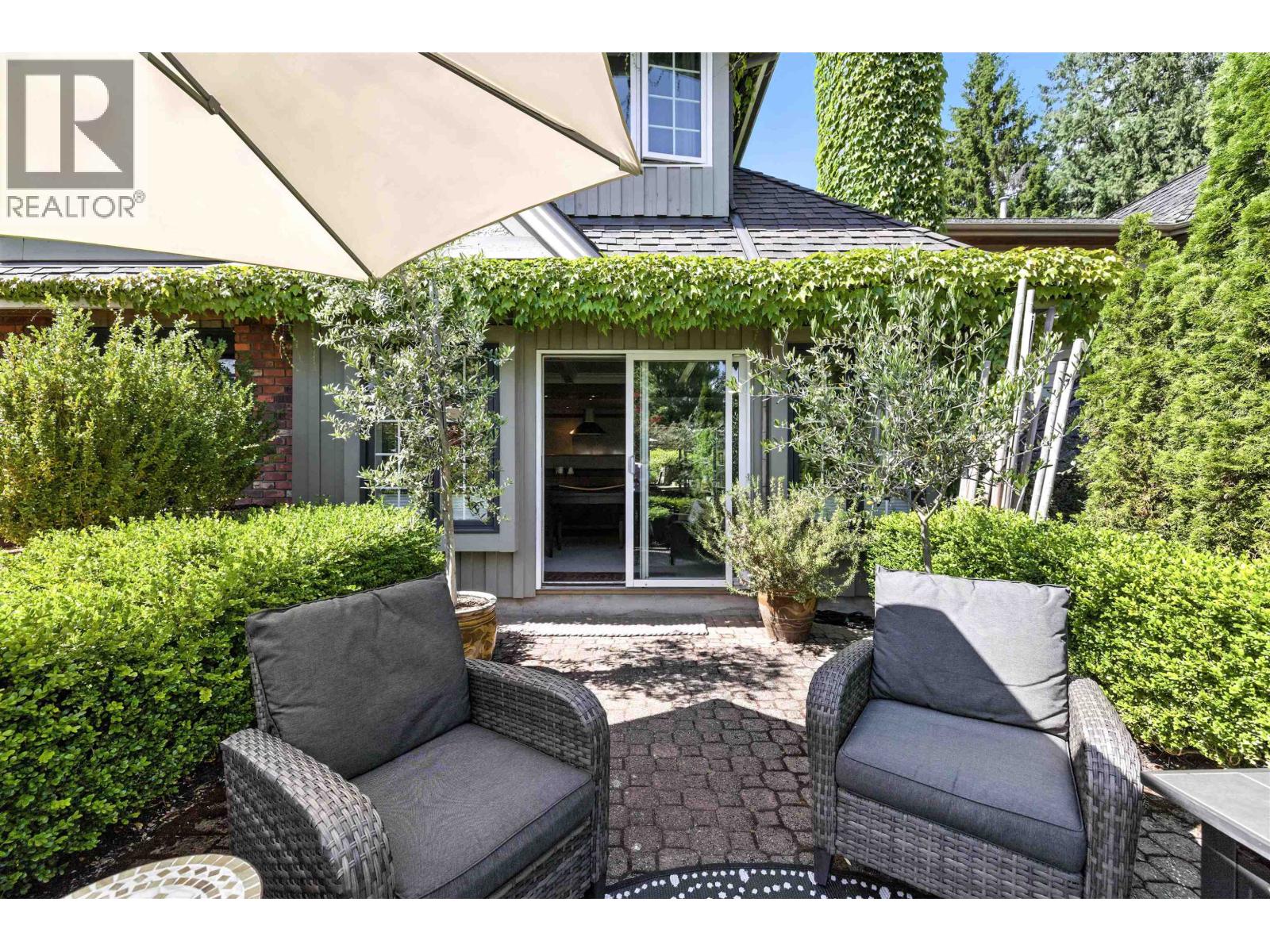 Photo 17 of 4817 Meadfeild Road, West Vancouver BC