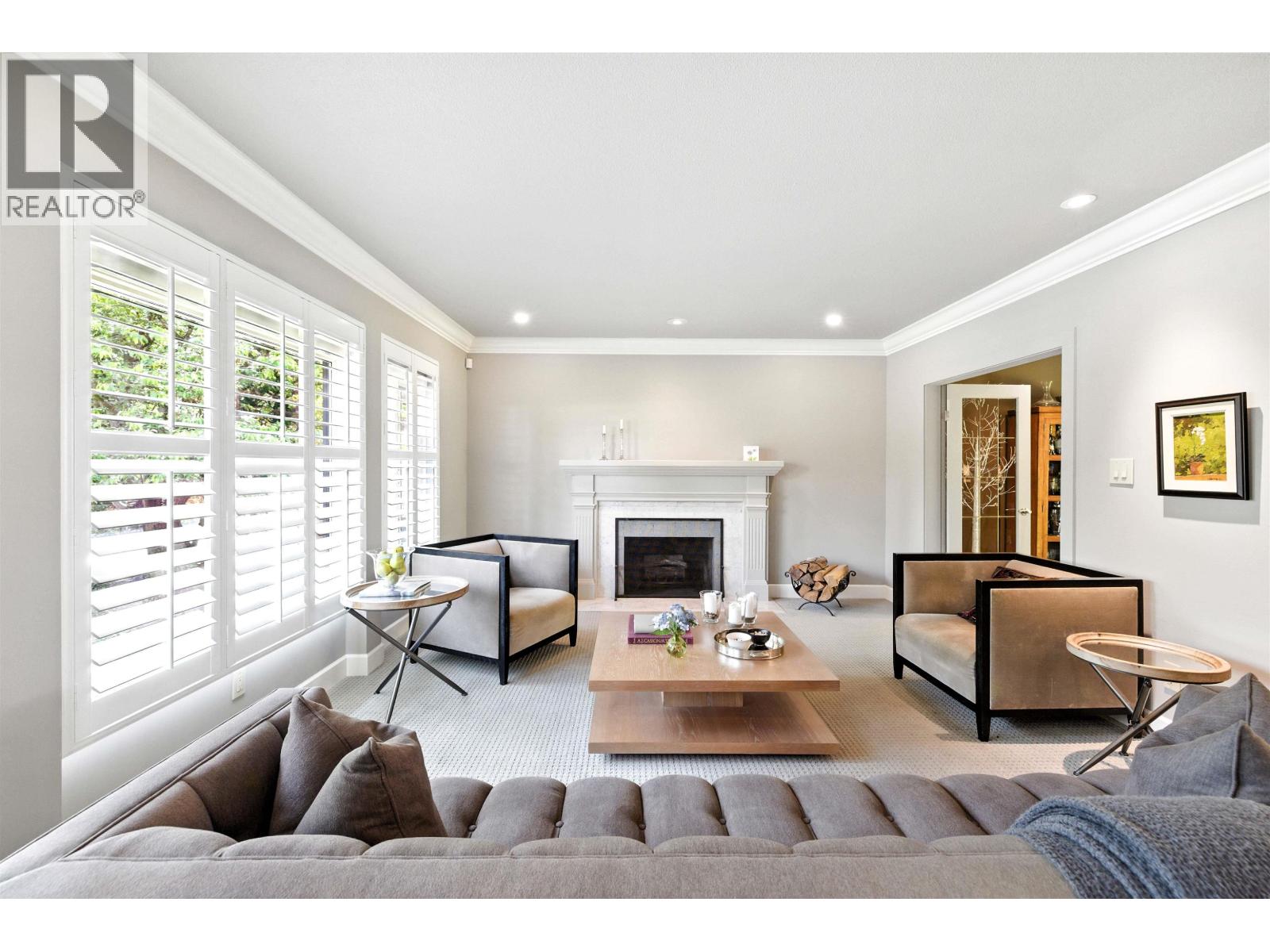Photo 2 of 4817 Meadfeild Road, West Vancouver BC