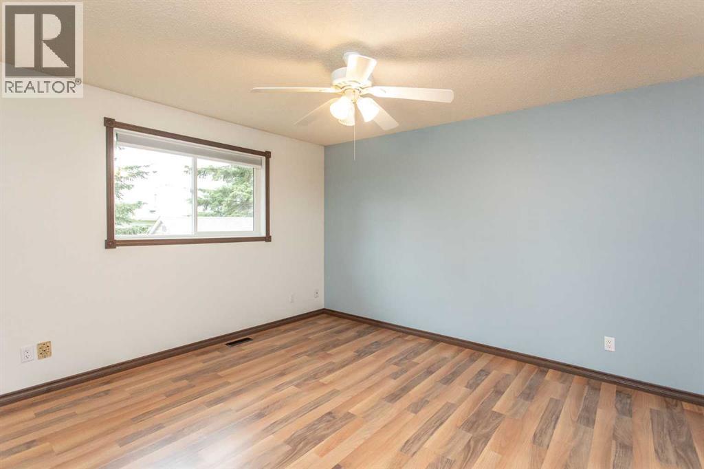 5014 60 Street Close, Lacombe