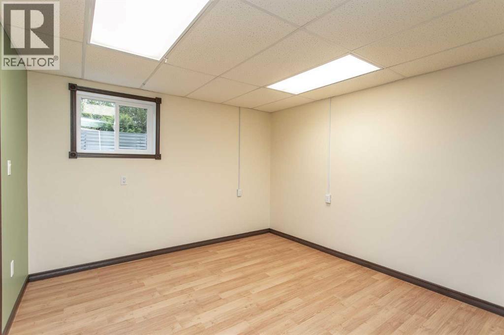5014 60 Street Close, Lacombe