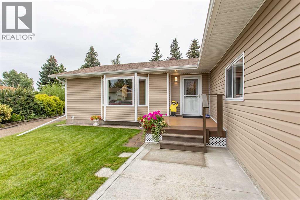 5014 60 Street Close, Lacombe
