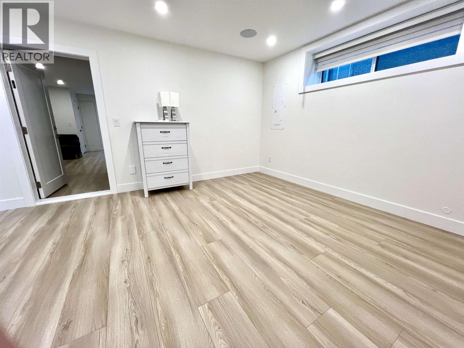 Photo 11 of Basement 3072 E 56th Avenue, Vancouver BC