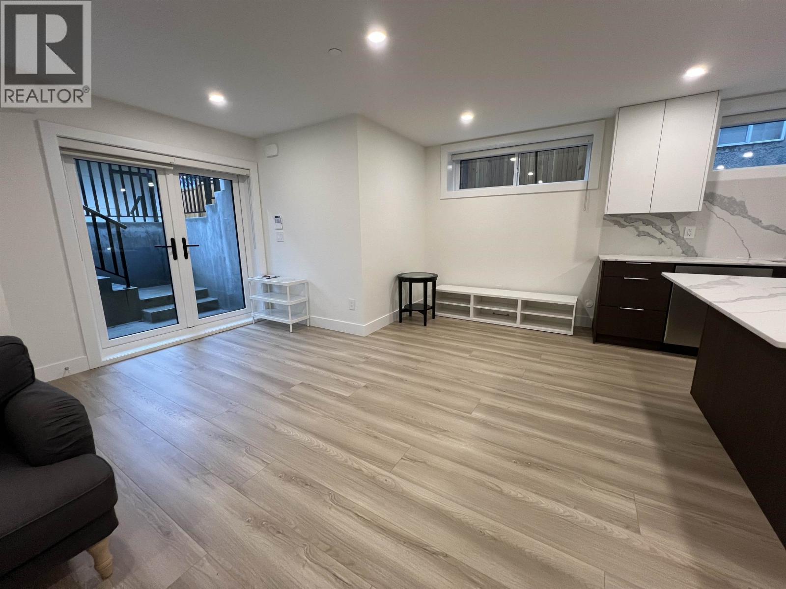 Photo 5 of Basement 3072 E 56th Avenue, Vancouver BC