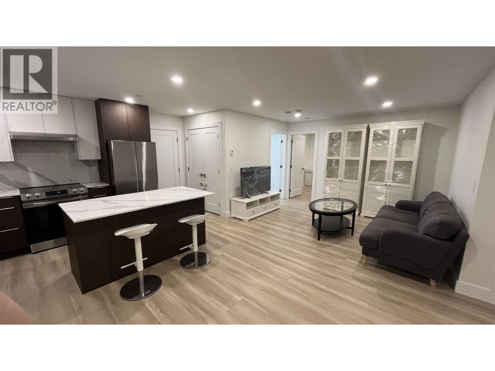 Photo 7 of Basement 3072 E 56th Avenue, Vancouver BC