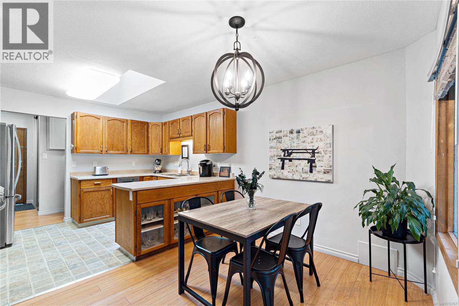 Photo 3 of 6 219 Bagshaw St, Parksville BC