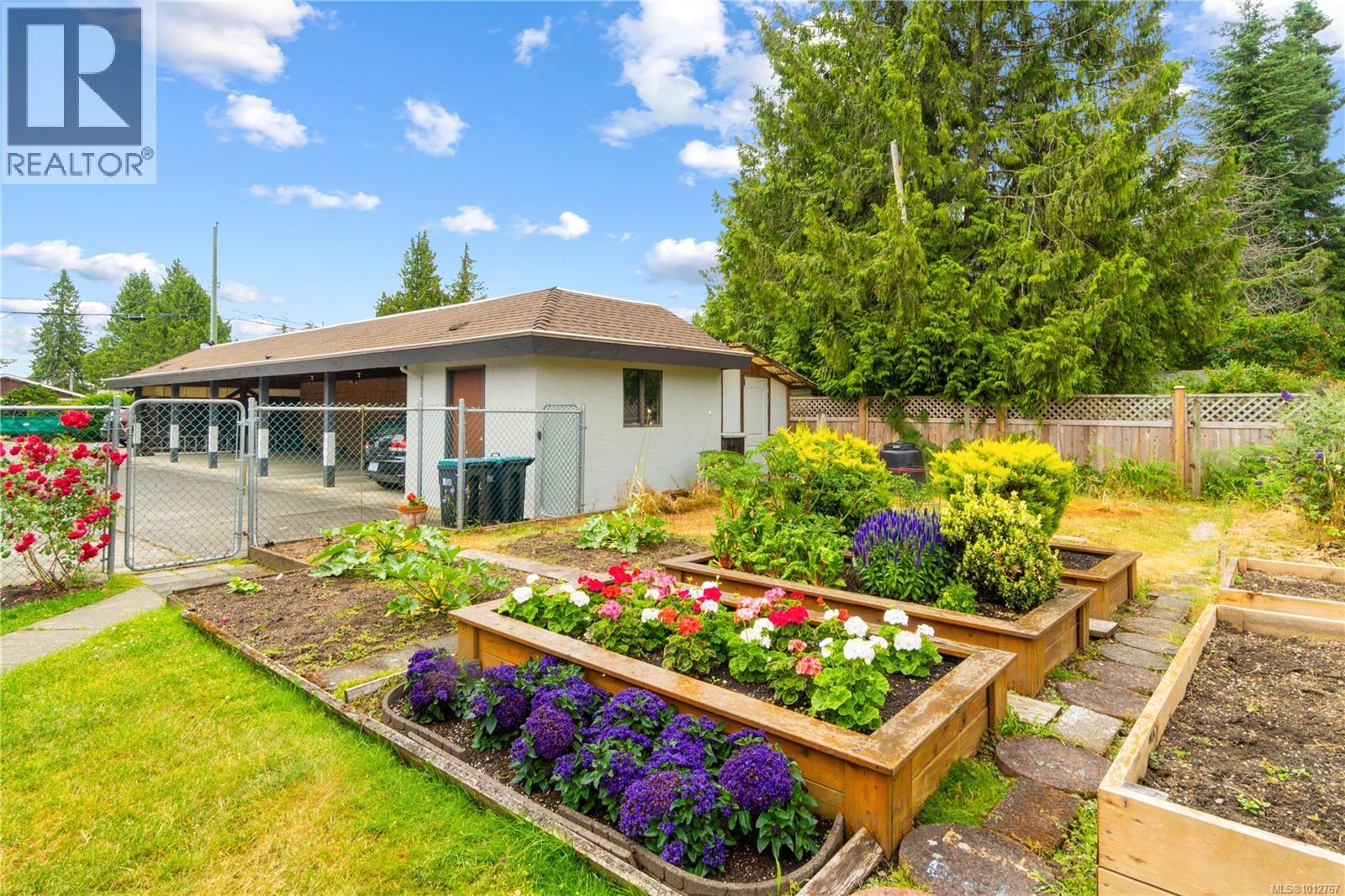 Photo 31 of 6 219 Bagshaw St, Parksville BC