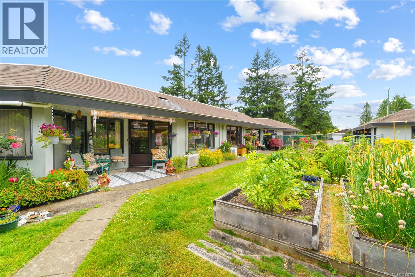 Photo 32 of 6 219 Bagshaw St, Parksville BC