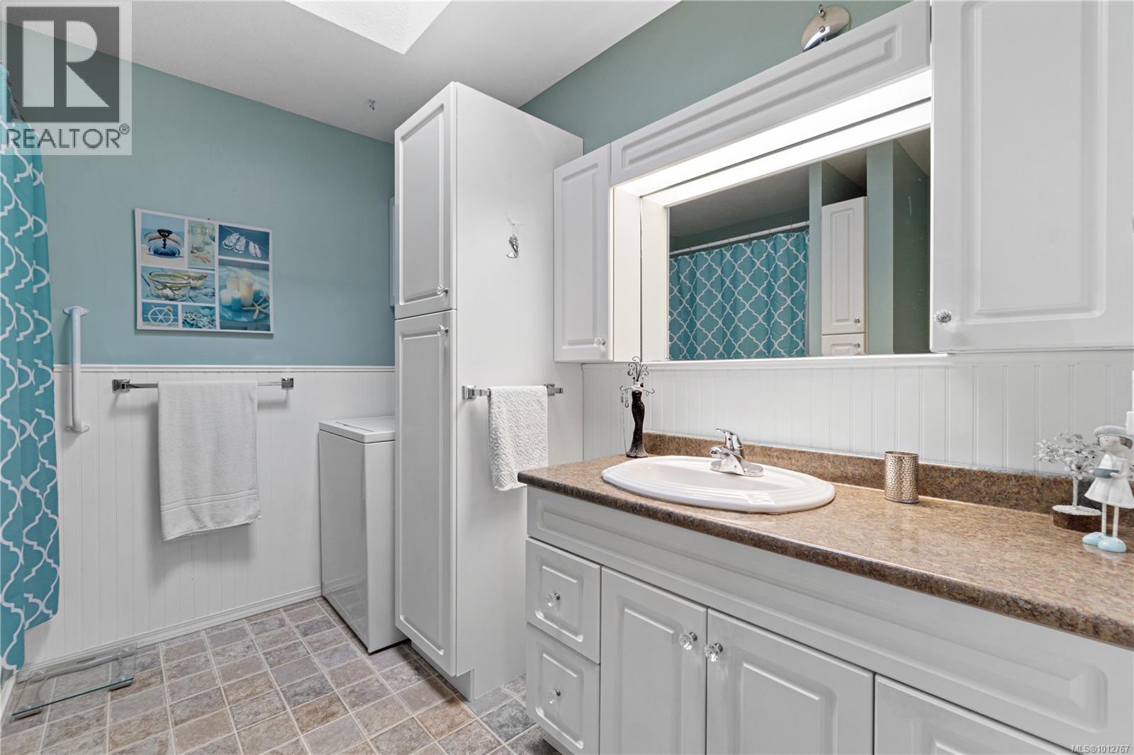 Photo 8 of 6 219 Bagshaw St, Parksville BC