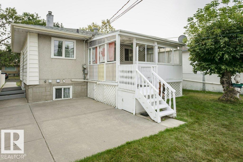 Photo 31 of 13114 101 St Nw, Edmonton AB