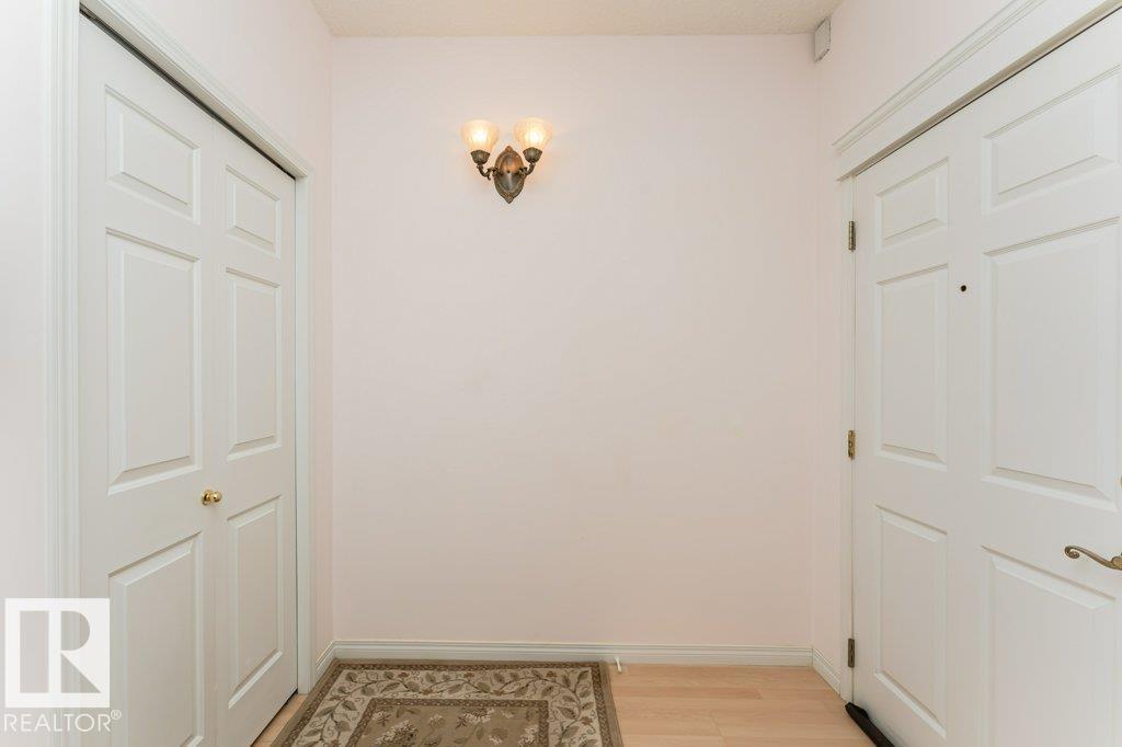 Photo 14 of 205 11308 130 Av Nw, Edmonton AB