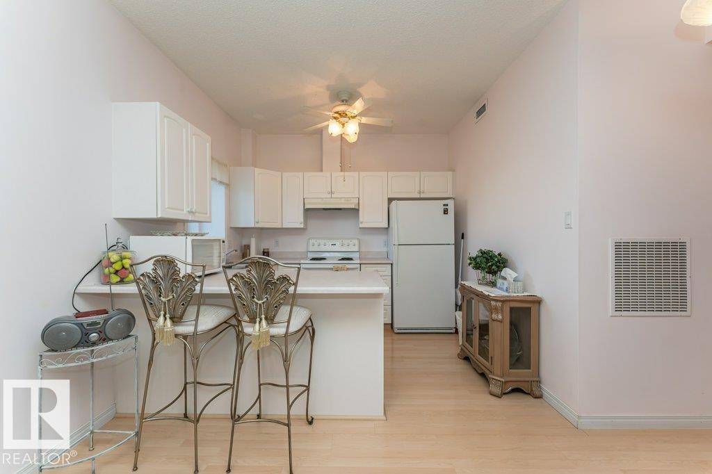 Photo 17 of 205 11308 130 Av Nw, Edmonton AB