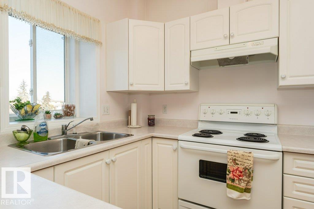 Photo 19 of 205 11308 130 Av Nw, Edmonton AB