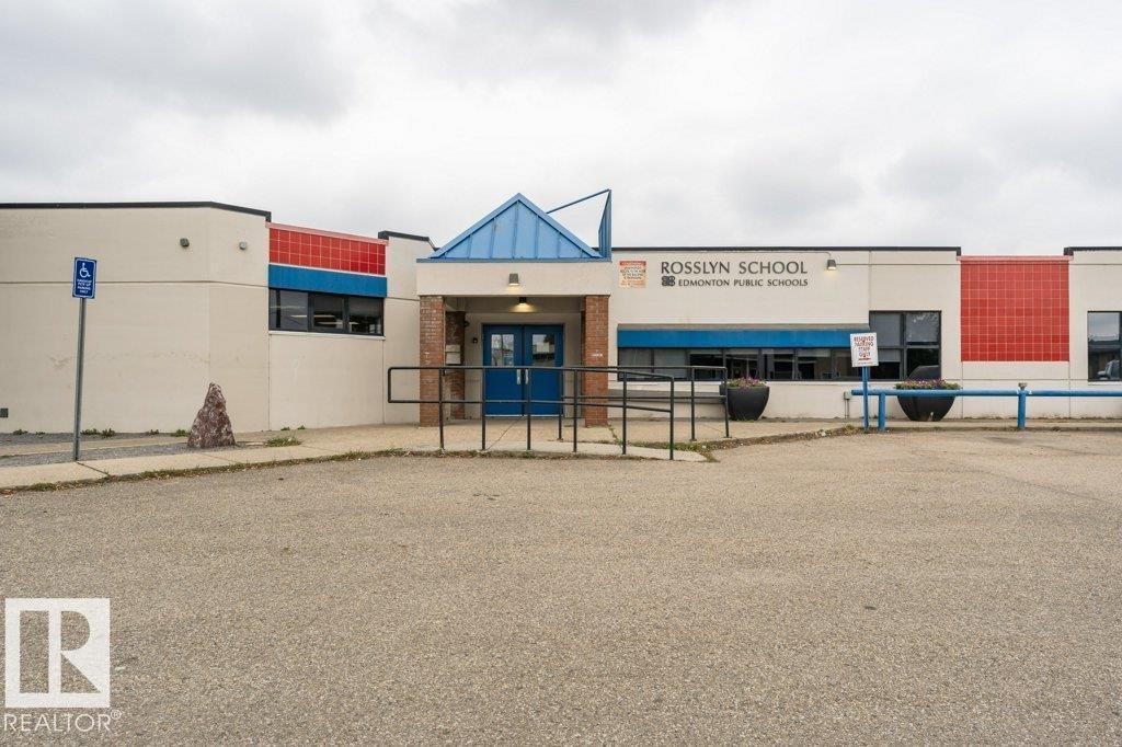 Photo 48 of 205 11308 130 Av Nw, Edmonton AB