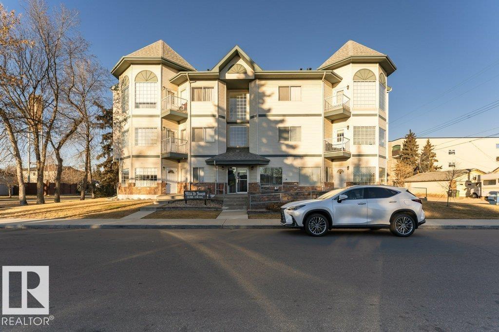 Photo 51 of 205 11308 130 Av Nw, Edmonton AB
