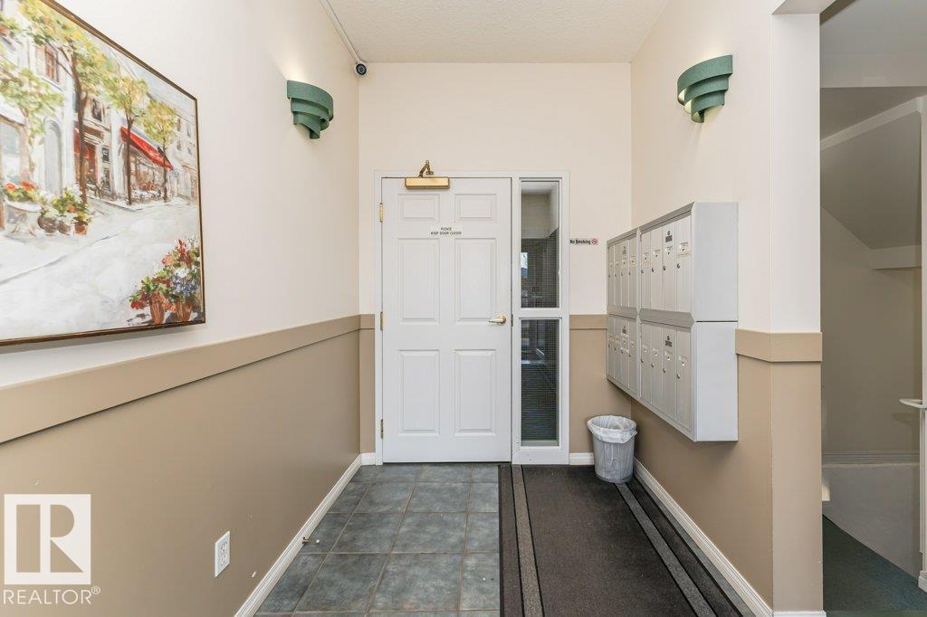 Photo 8 of 205 11308 130 Av Nw, Edmonton AB
