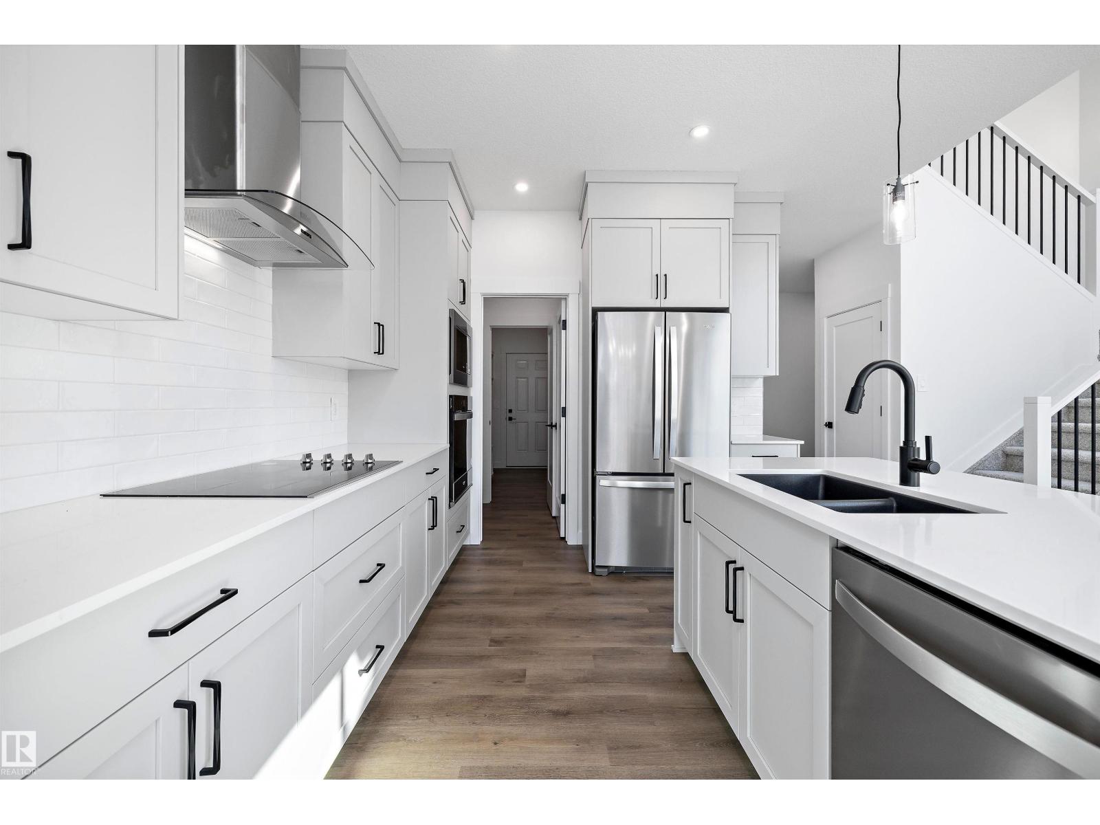 Photo 17 of 2408 158 Street Sw, Edmonton AB