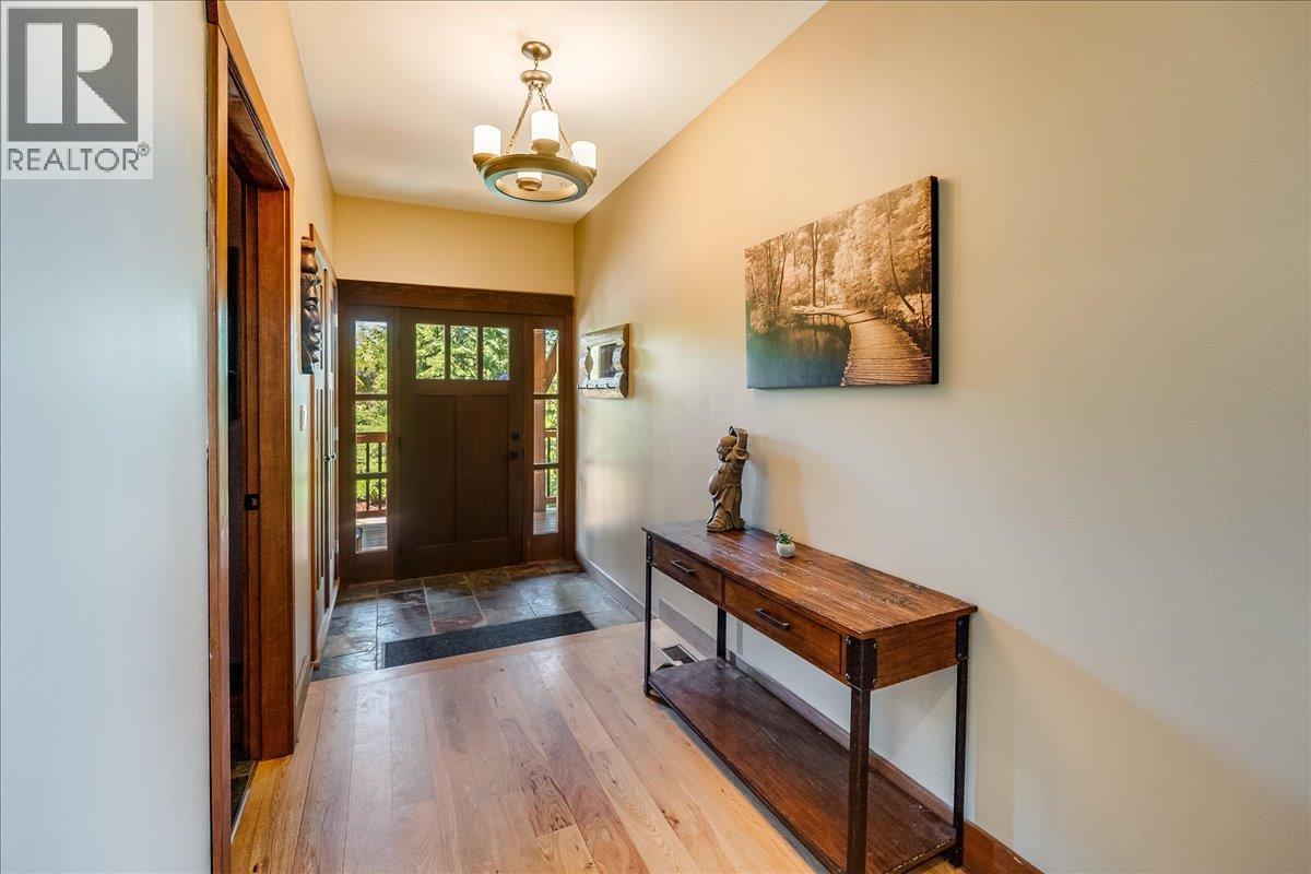 Photo 15 of 3213 Vindusky Road, Nelson BC