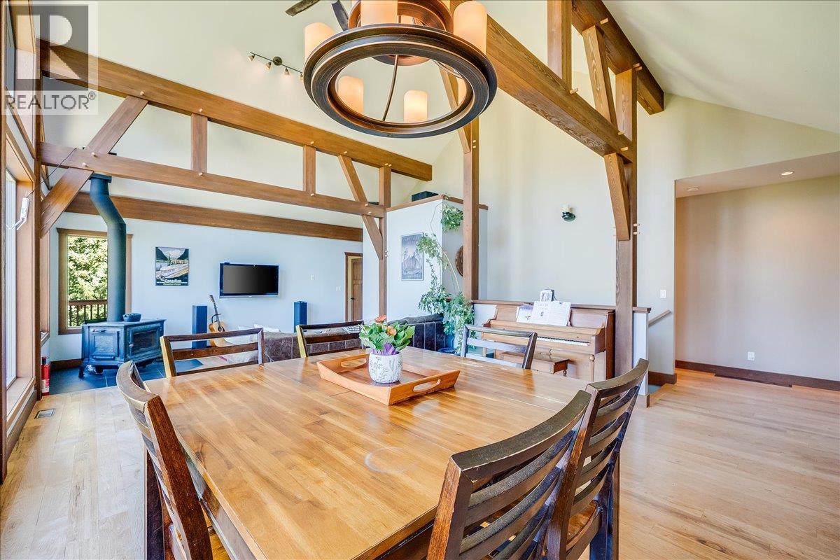 Photo 21 of 3213 Vindusky Road, Nelson BC