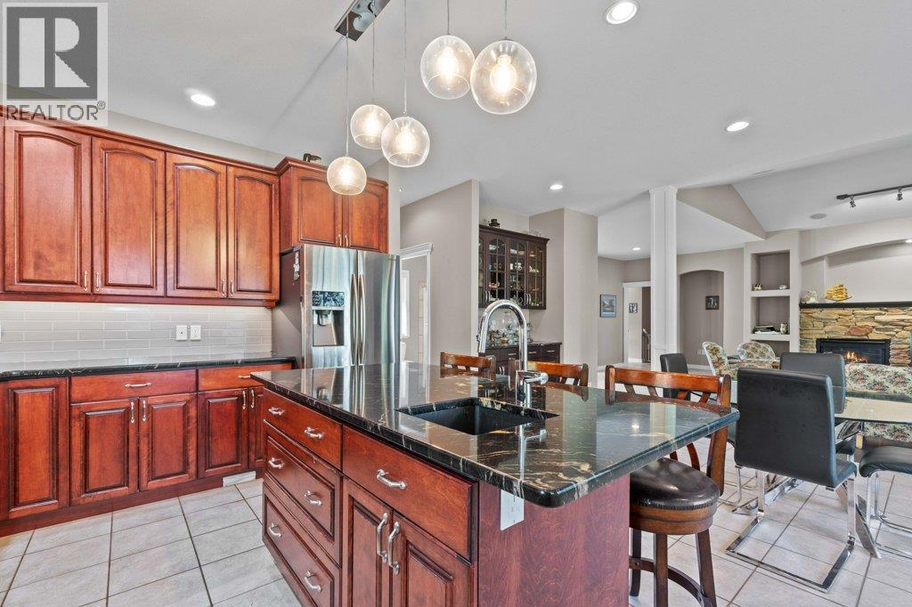 2532 Golf View Crescent, Blind Bay