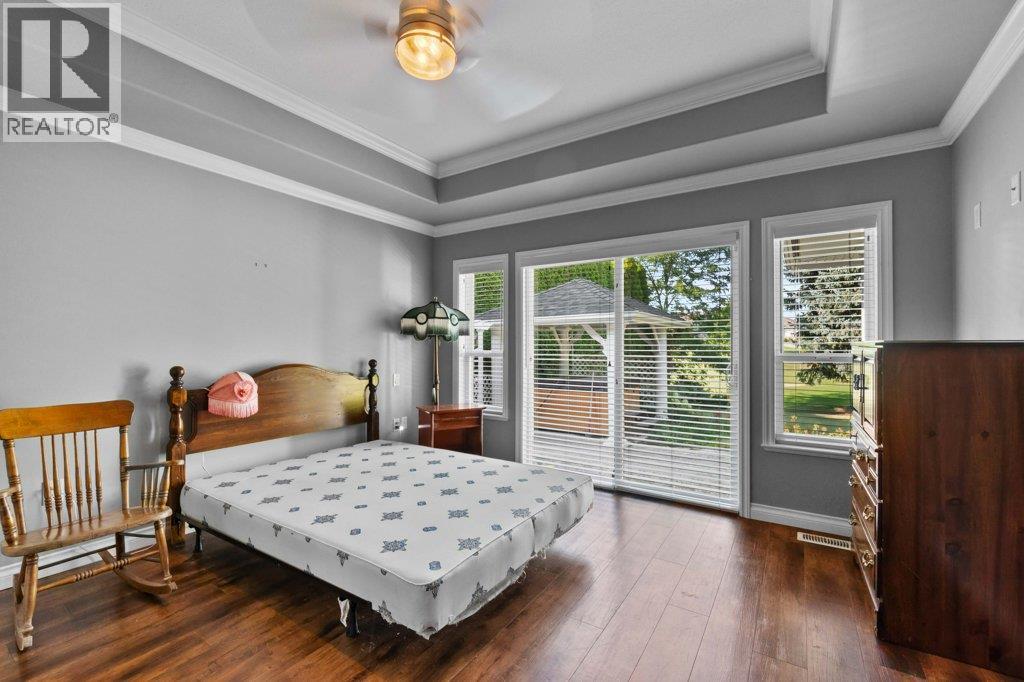 2532 Golf View Crescent, Blind Bay