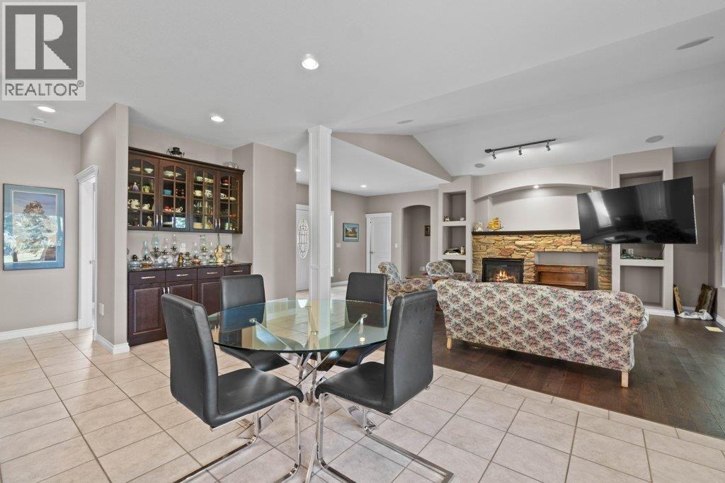 2532 Golf View Crescent, Blind Bay