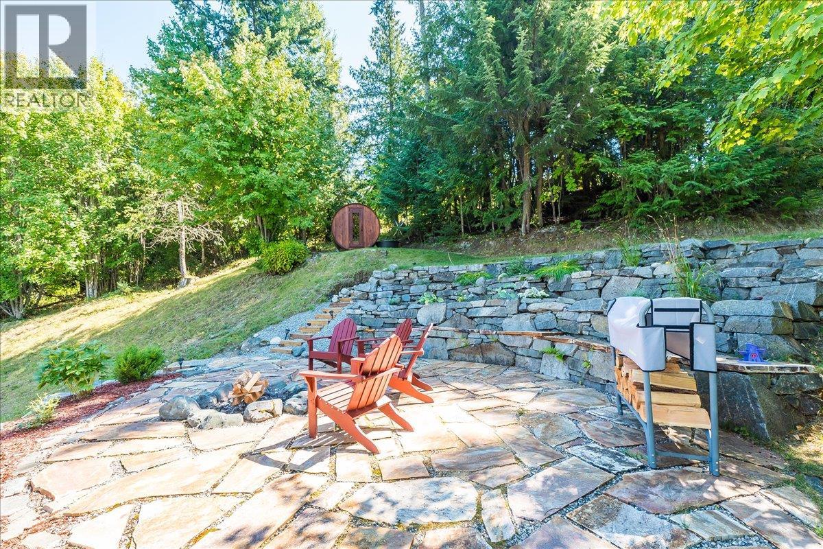 Photo 13 of 3213 Vindusky Road, Nelson BC
