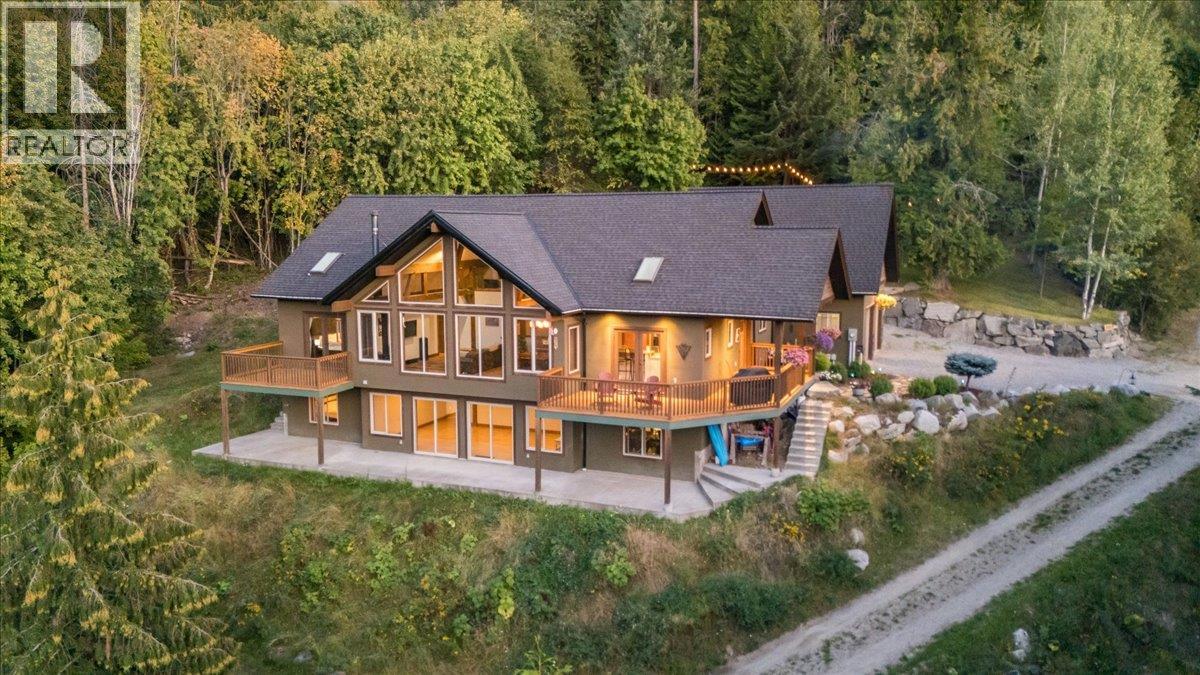 Photo 2 of 3213 Vindusky Road, Nelson BC