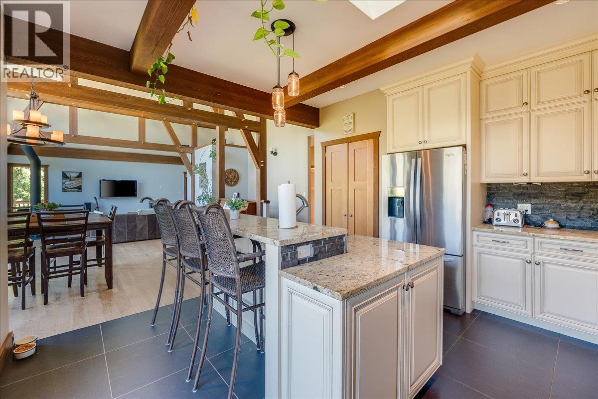 Photo 17 of 3213 Vindusky Road, Nelson BC