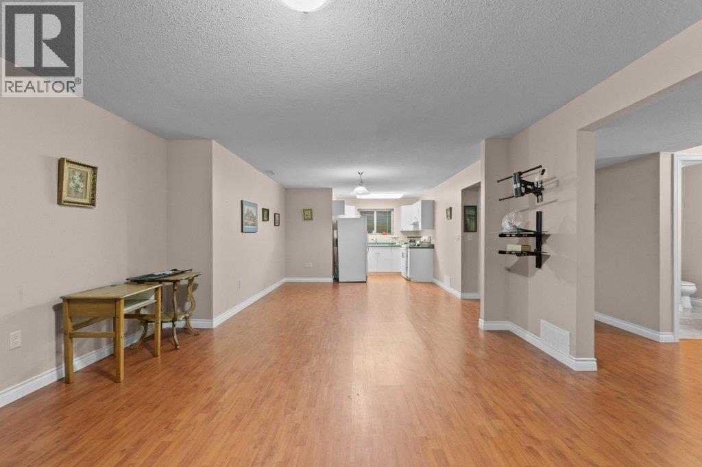 2532 Golf View Crescent, Blind Bay