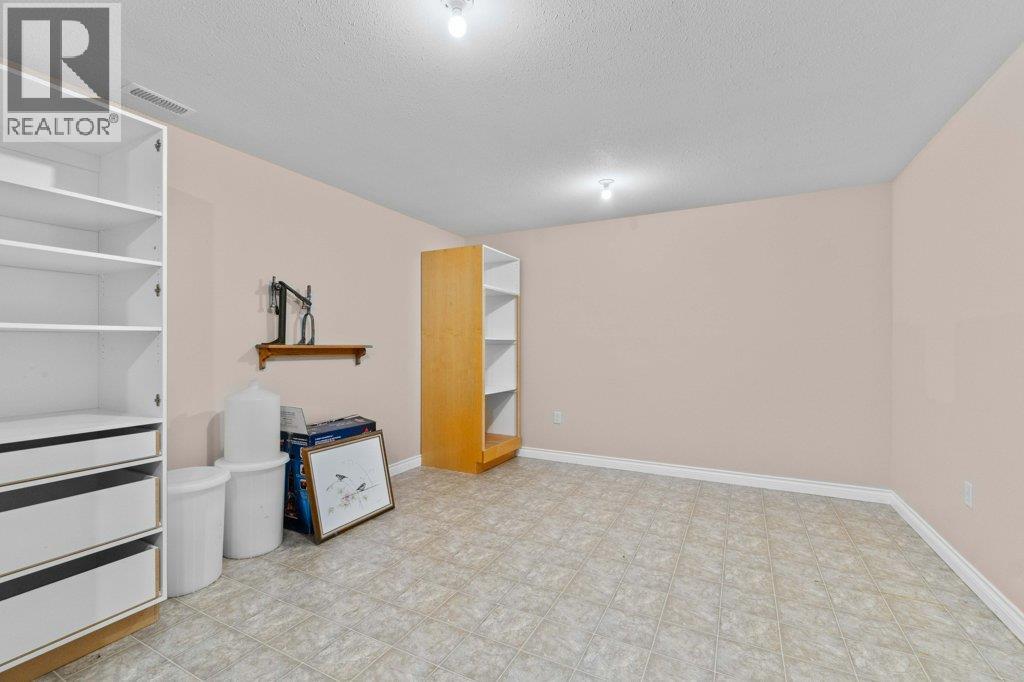 2532 Golf View Crescent, Blind Bay
