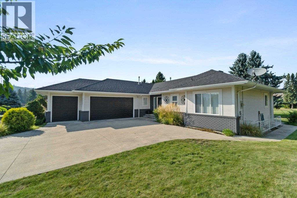 2532 Golf View Crescent, Blind Bay