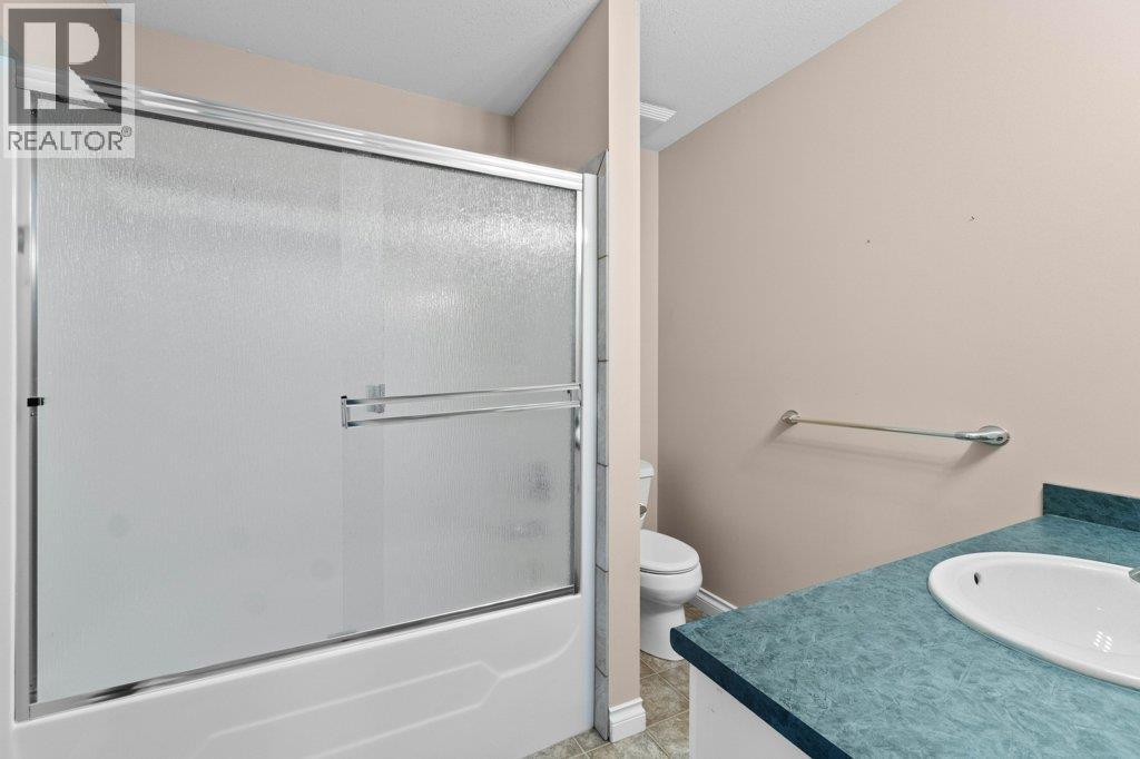 2532 Golf View Crescent, Blind Bay