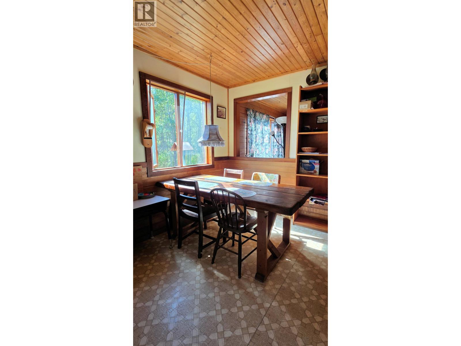 18189 GRANTHAM ROAD, Telkwa