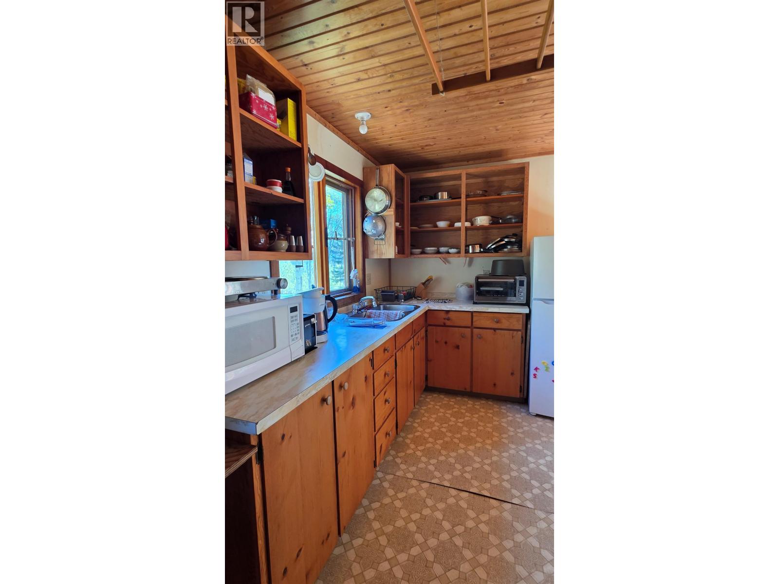 18189 GRANTHAM ROAD, Telkwa