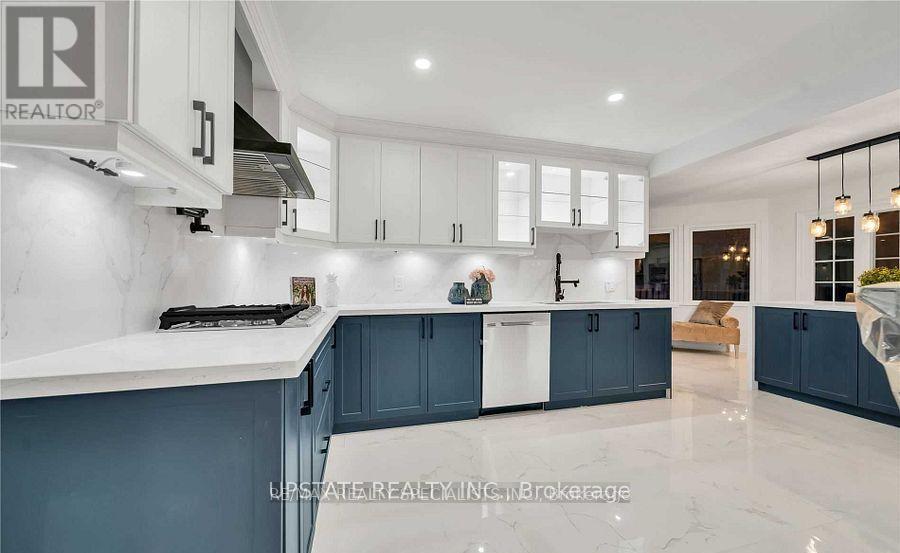 Photo 16 of 70 Pleasant Valley Place, Brampton ON