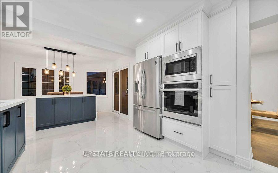 Photo 18 of 70 Pleasant Valley Place, Brampton ON