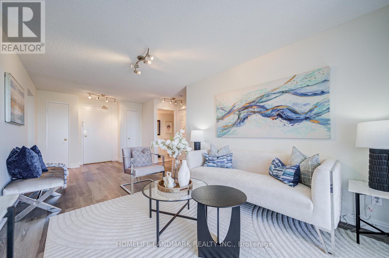 Photo 13 of 2306 155 Hillcrest Avenue, Mississauga ON