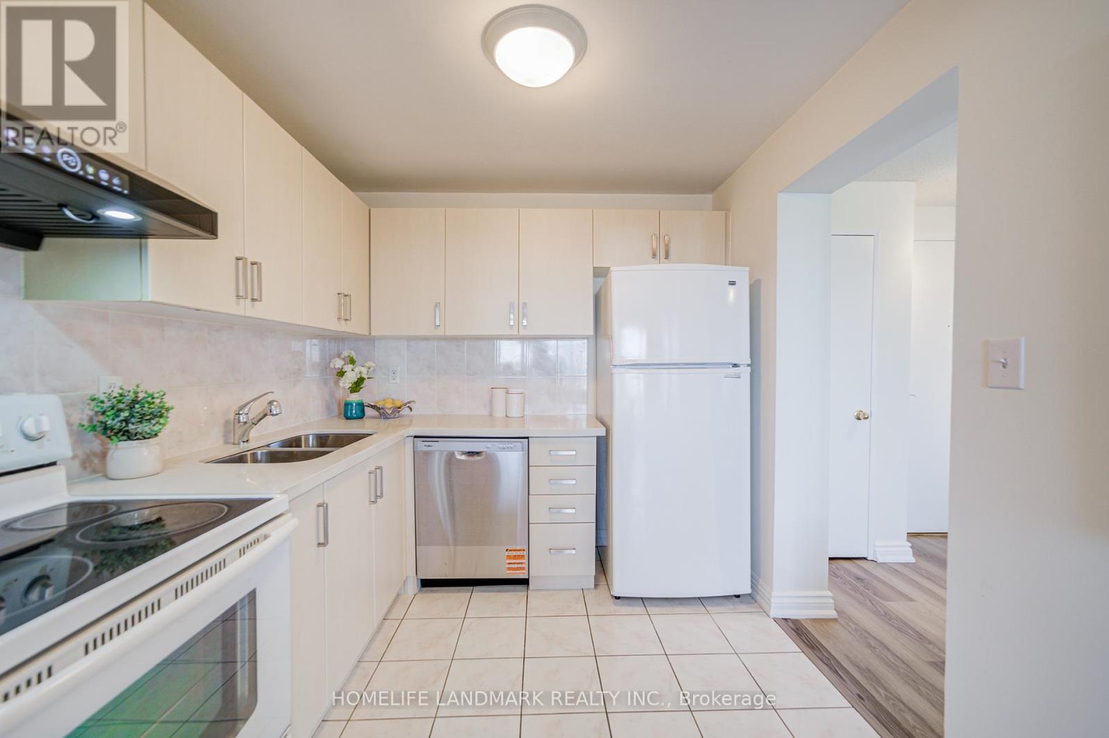 Photo 19 of 2306 155 Hillcrest Avenue, Mississauga ON