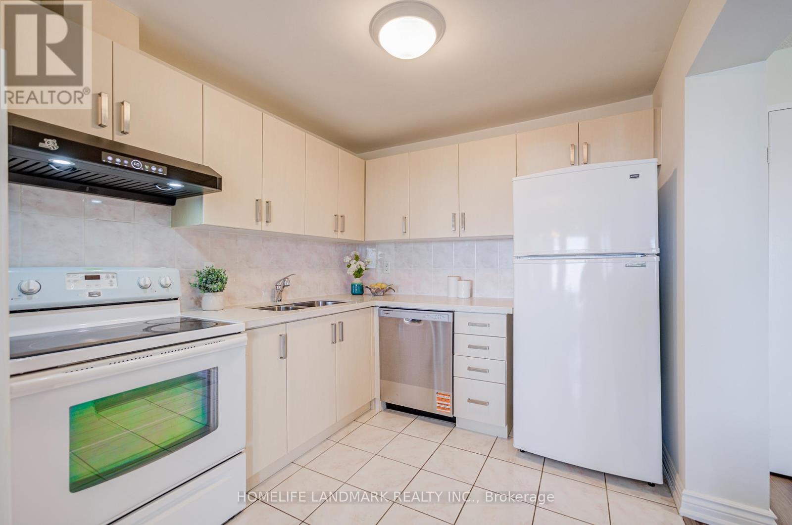 Photo 18 of 2306 155 Hillcrest Avenue, Mississauga ON