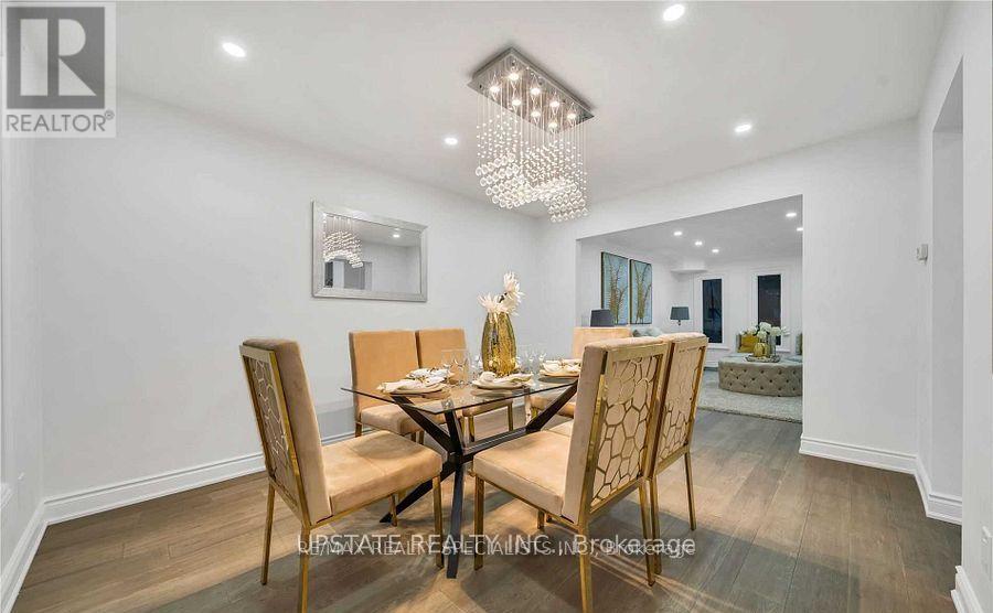 Photo 11 of 70 Pleasant Valley Place, Brampton ON