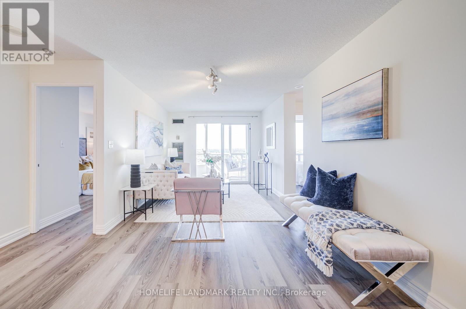 Photo 10 of 2306 155 Hillcrest Avenue, Mississauga ON