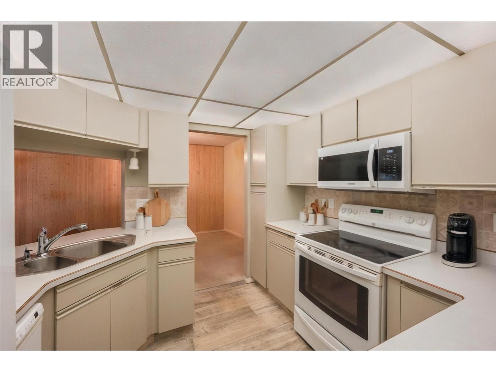 337 MCKINNEY Road Unit# 111, Oliver