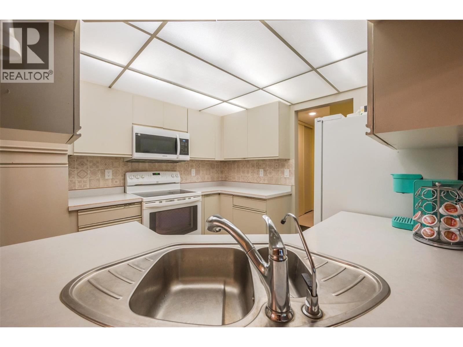 337 MCKINNEY Road Unit# 111, Oliver