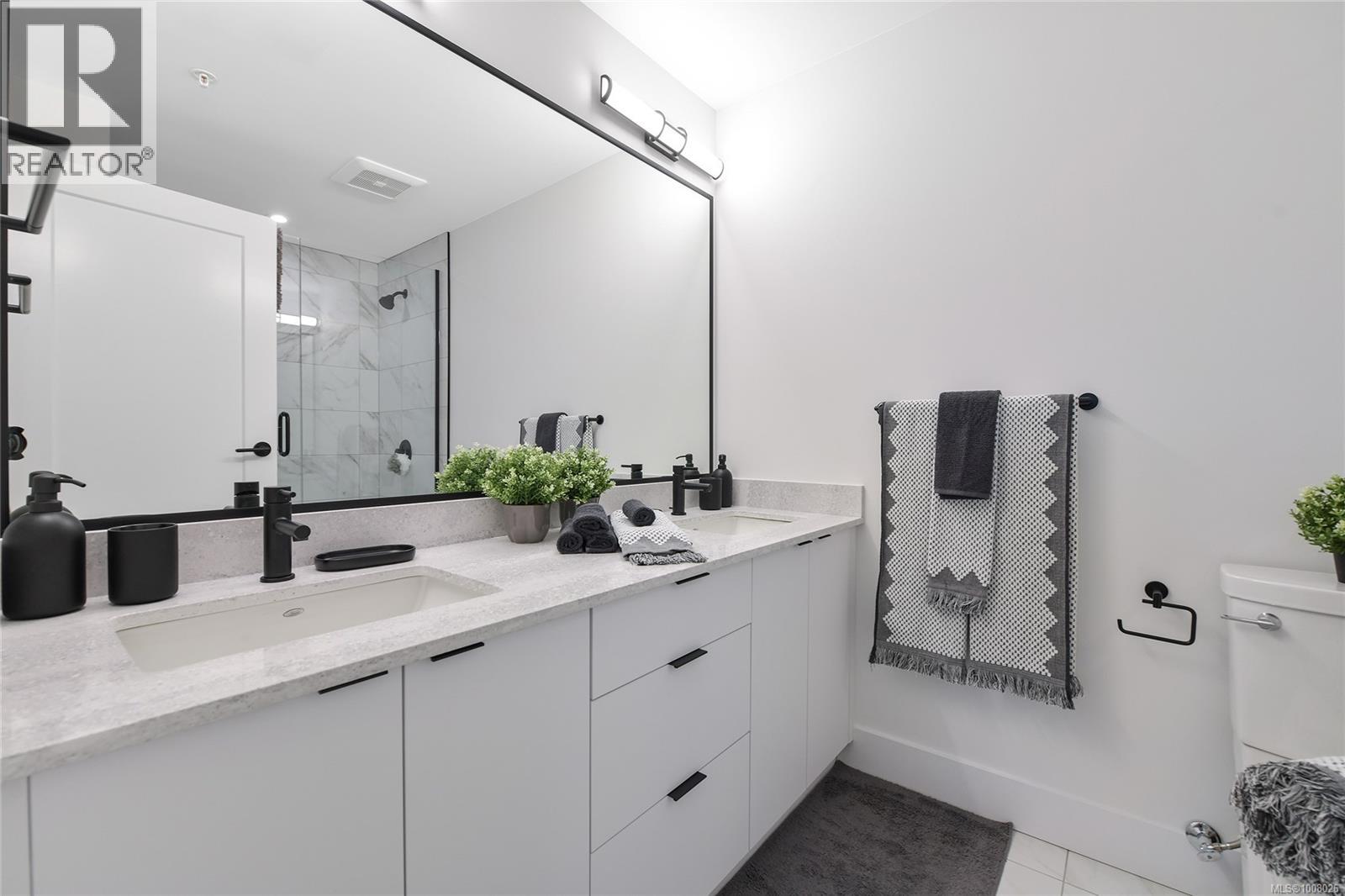 Photo 14 of 303 1110 Samar Cres, Langford BC
